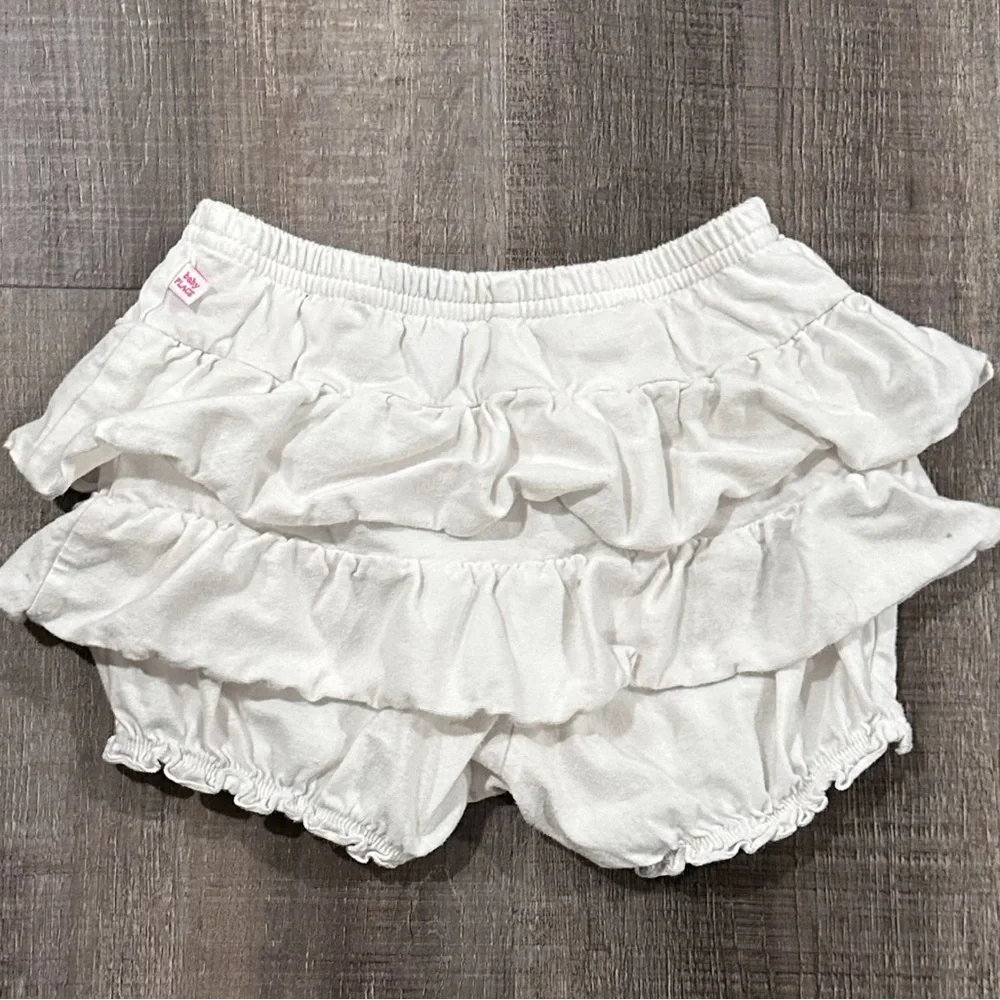 💞 Baby Girls Size 12 Month White Ruffled Skort Skirt